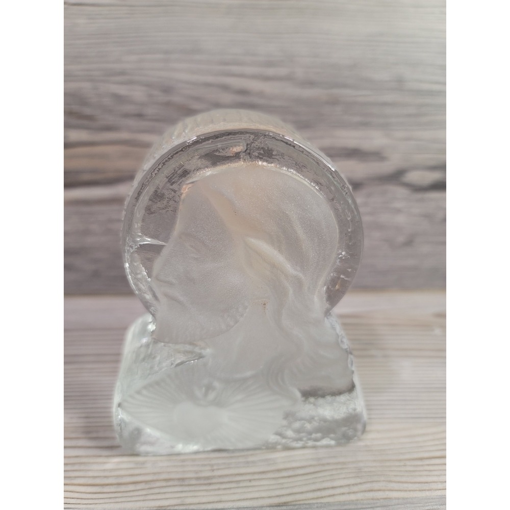 Viking Hand Crafted Crystal Paper Weight Of Jesus. Etched One Side Clear On...